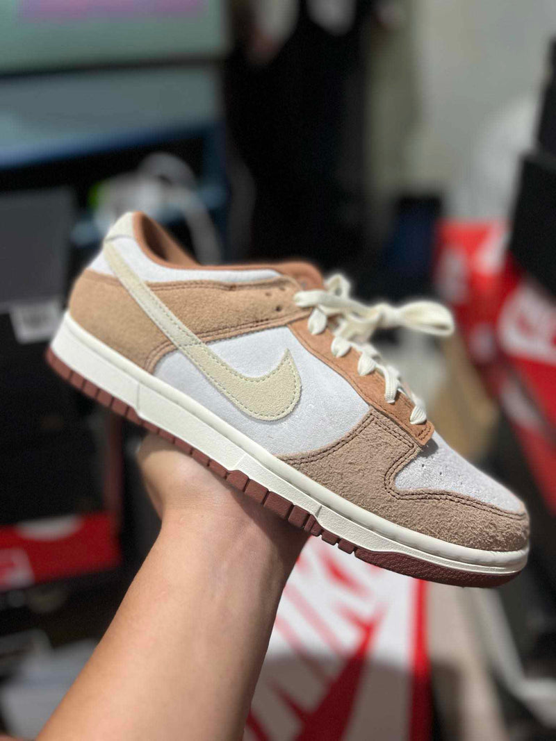 Dunk Low 'Medium Curry'